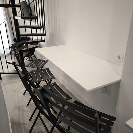 Aparthotel Capuchinos 31 à Málaga Extérieur photo
