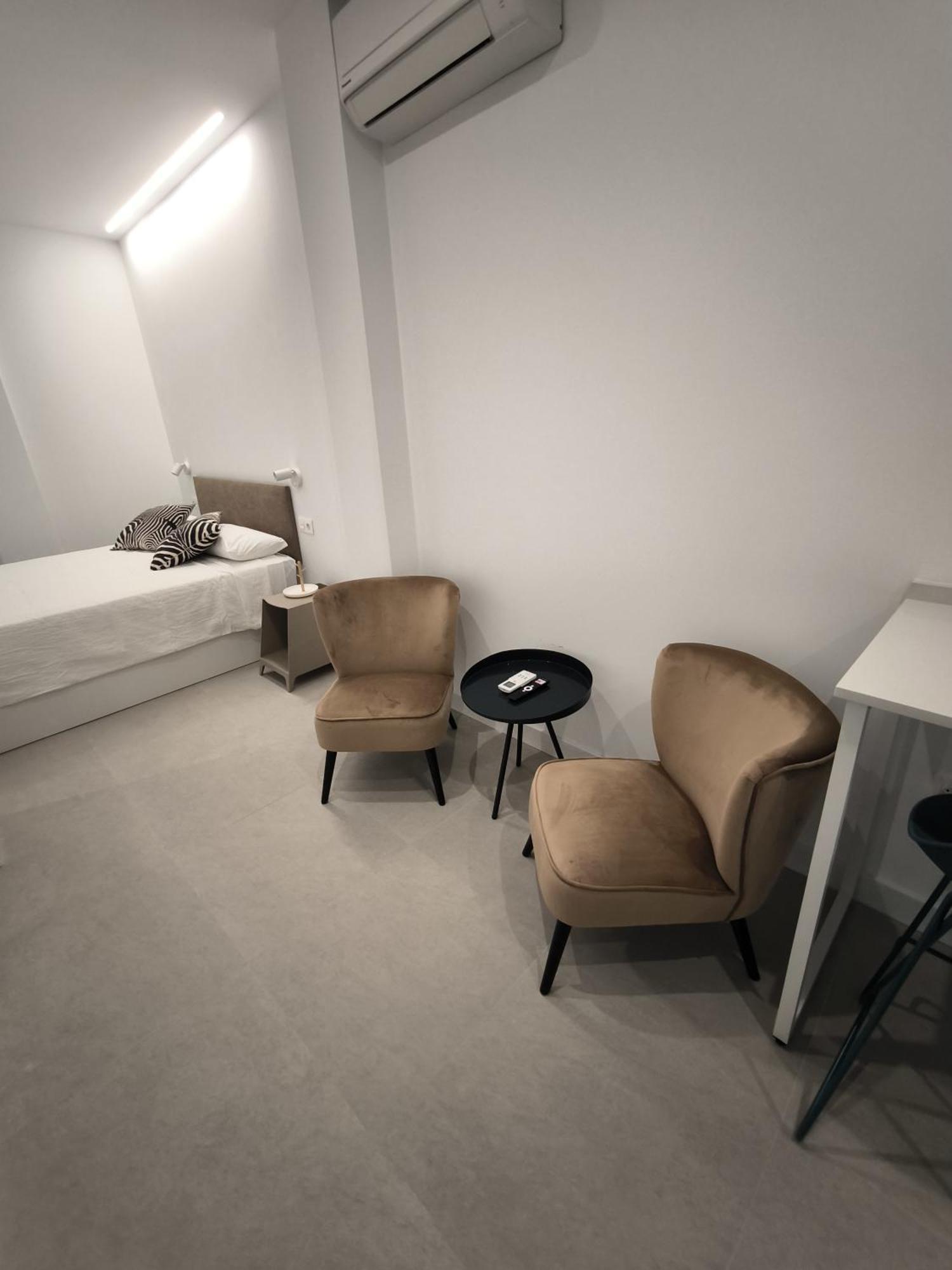 Aparthotel Capuchinos 31 à Málaga Extérieur photo