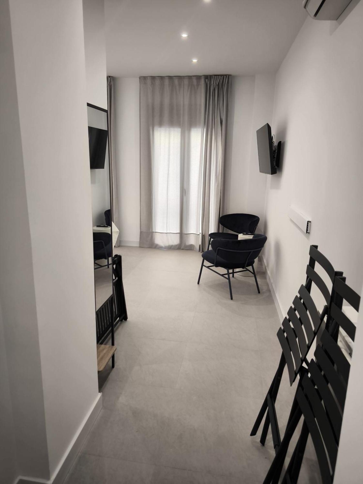 Aparthotel Capuchinos 31 à Málaga Extérieur photo