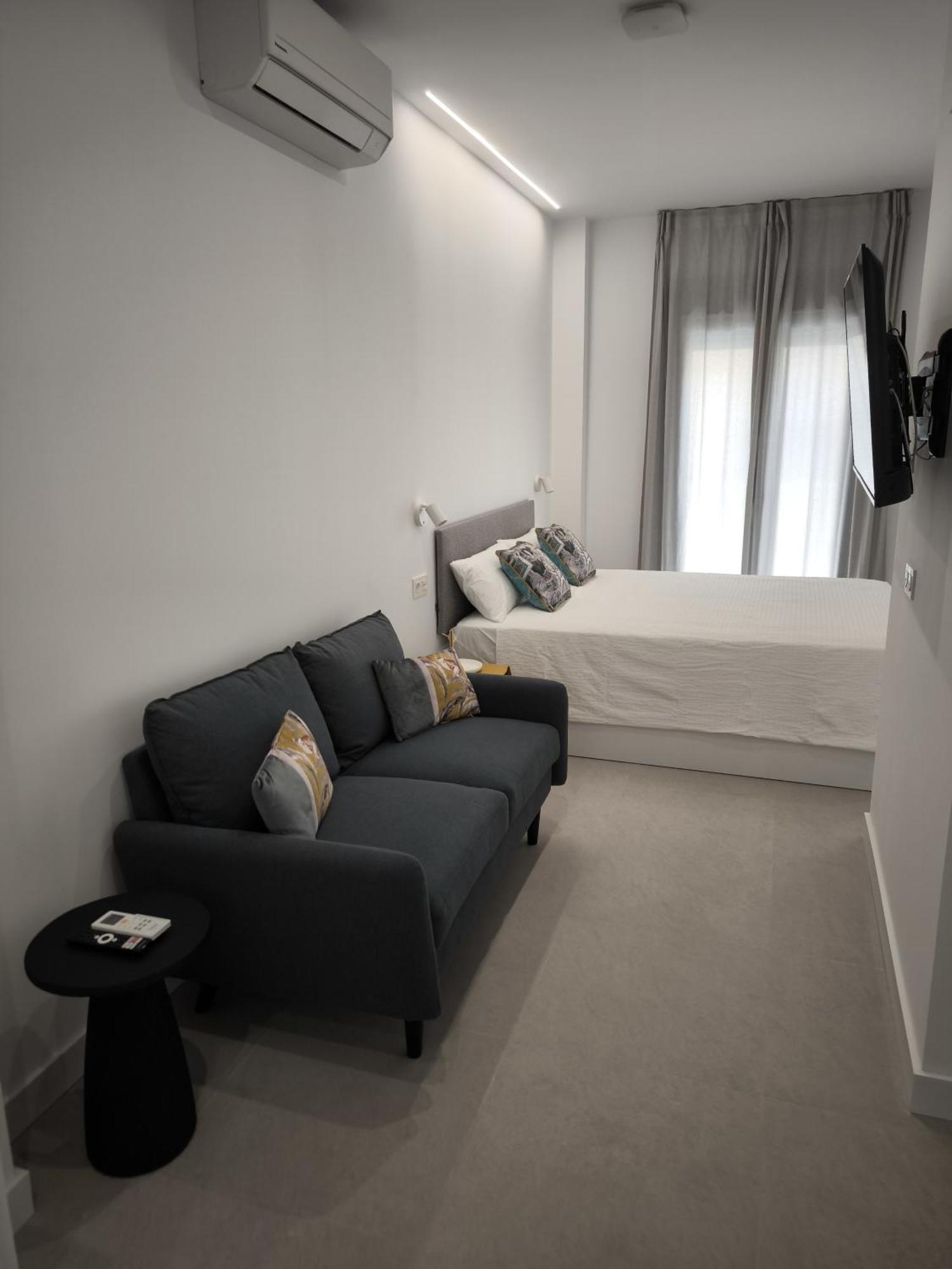 Aparthotel Capuchinos 31 à Málaga Extérieur photo